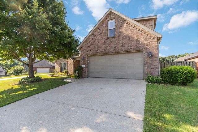 1202 Lexington Circle, Springdale, AR 72762