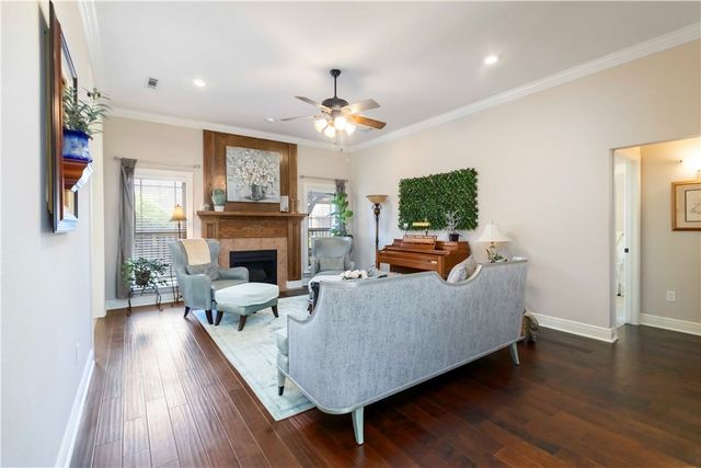 1202 Lexington Circle, Springdale, AR 72762