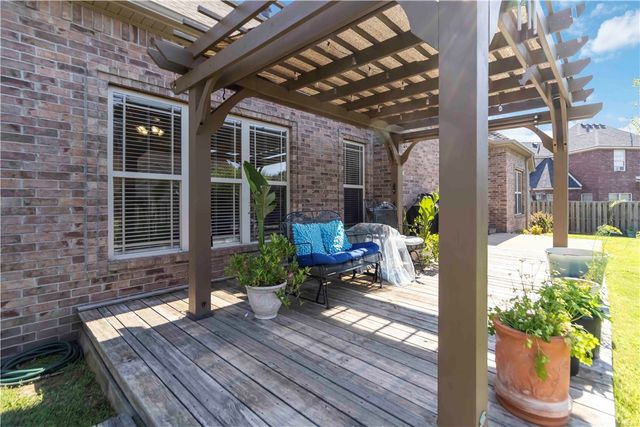 1202 Lexington Circle, Springdale, AR 72762