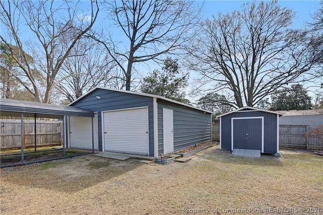 5219 Redwood Drive, Fayetteville, NC 28304