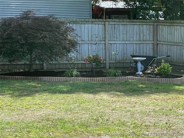 5219 Redwood Drive, Fayetteville, NC 28304