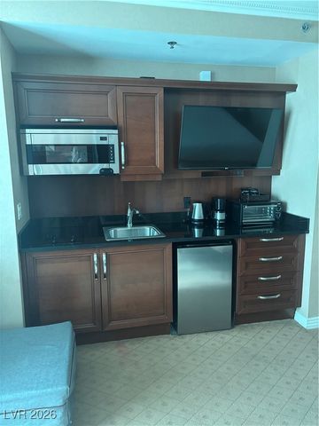 145 East Harmon Avenue 318, Las Vegas, NV 89109