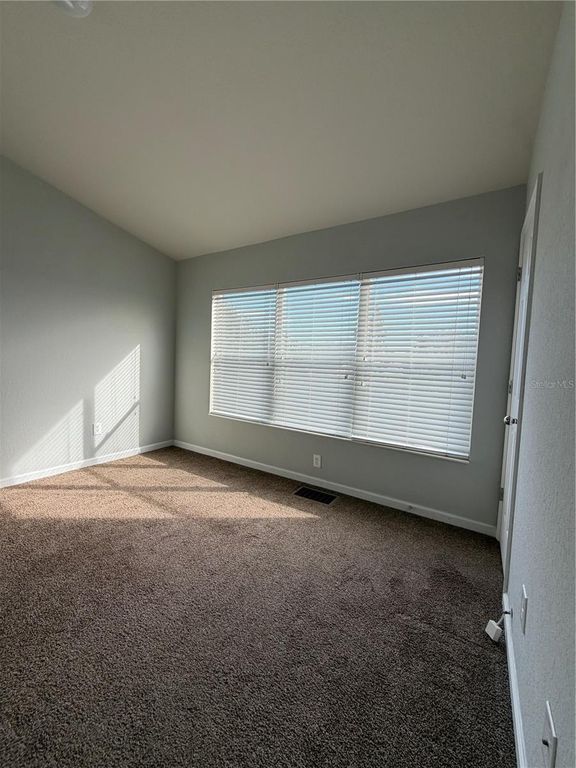 Image 15 of property listing at 4895 SW 45TH ST, Ocala, FL 34474