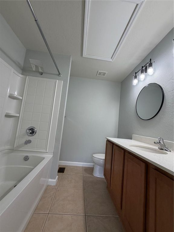 Image 19 of property listing at 4895 SW 45TH ST, Ocala, FL 34474