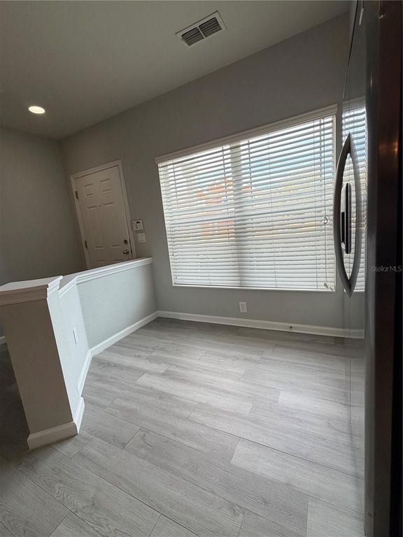 Image 4 of property listing at 4895 SW 45TH ST, Ocala, FL 34474