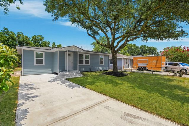 10629 Fairfax Street, Houston, TX 77029