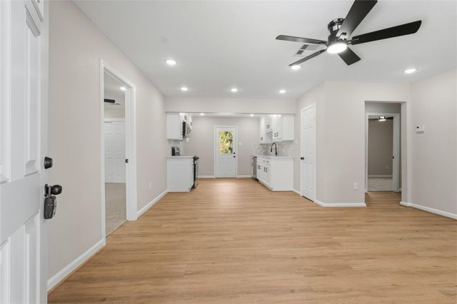 10629 Fairfax Street, Houston, TX 77029