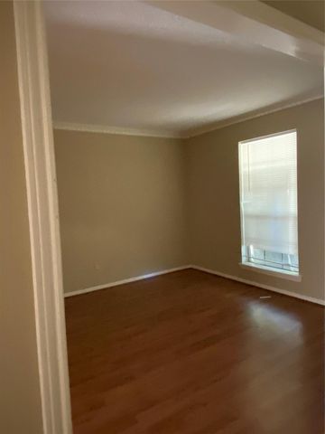 9711 S Petersham Drive, Houston, TX 77031