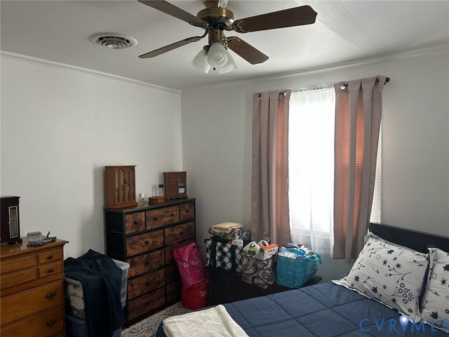 2103 Wakefield Ave, Colonial Heights, VA 23860