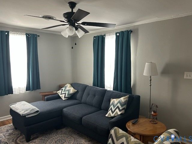 2103 Wakefield Ave, Colonial Heights, VA 23860