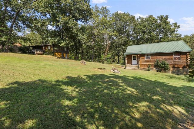 1300 County Road 113, Alton, MO 65606