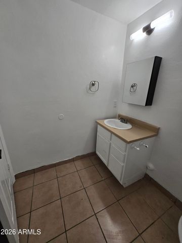 924 S 29TH Avenue A, Phoenix, AZ 85009
