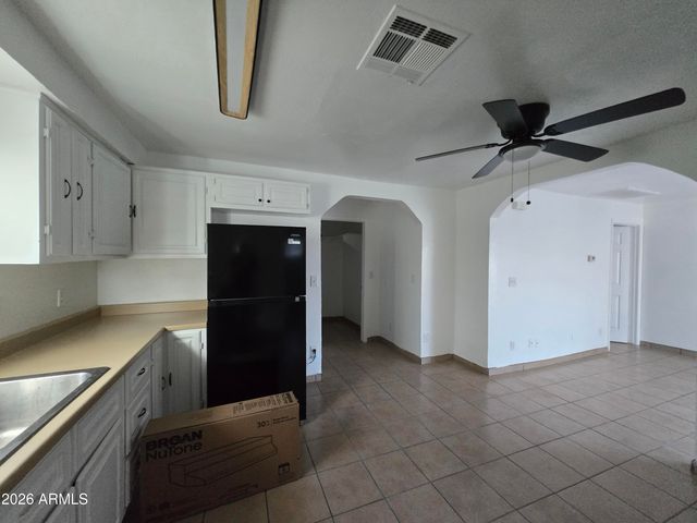 924 S 29TH Avenue A, Phoenix, AZ 85009