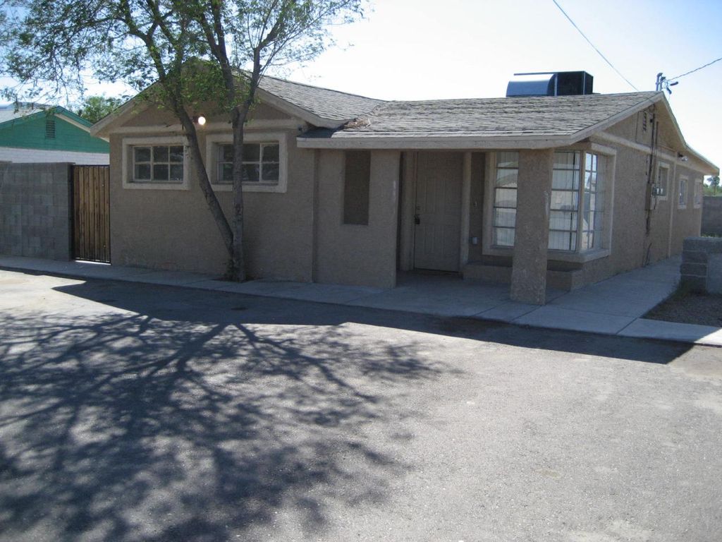 924 S 29TH Avenue A, Phoenix, AZ 85009
