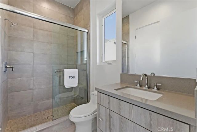 1370 Celadon Street, Palm Springs, CA 92262