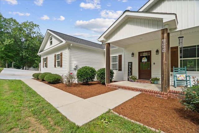 1604 Houston Valley Road, Ringgold, GA 30736