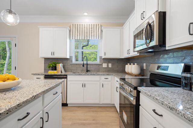 8406 Snowdrop Way, Ooltewah, TN 37363