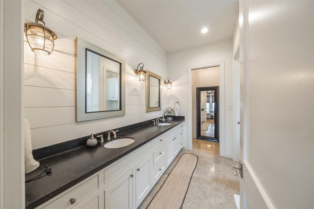 314 Bayshore Drive, Montgomery, TX 77356