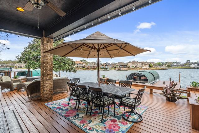 314 Bayshore Drive, Montgomery, TX 77356