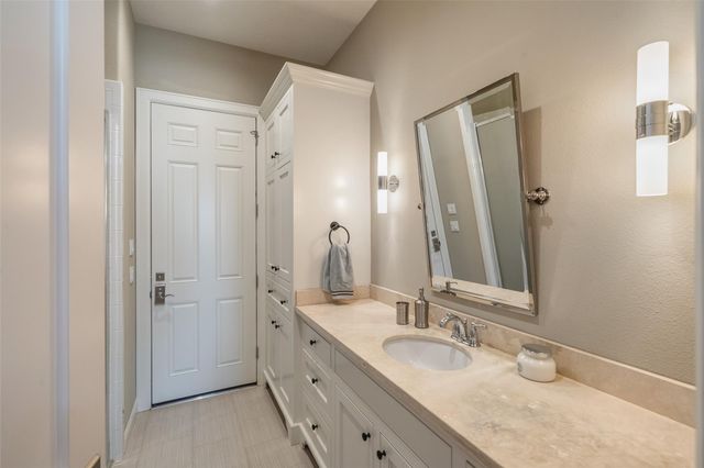 314 Bayshore Drive, Montgomery, TX 77356