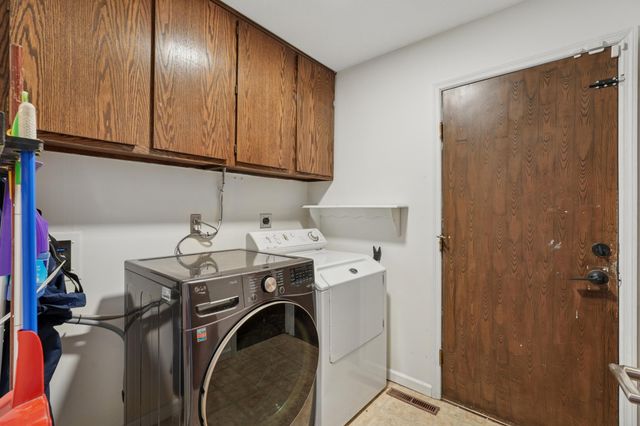 1276 Dunberry Lane, Eagan, MN 55123