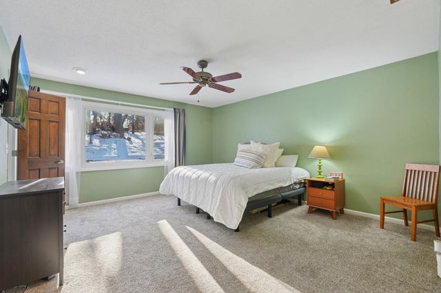 1276 Dunberry Lane, Eagan, MN 55123