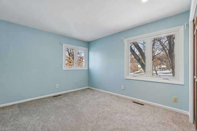 1276 Dunberry Lane, Eagan, MN 55123