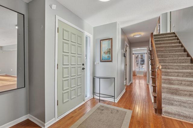 1276 Dunberry Lane, Eagan, MN 55123