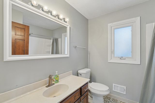 1276 Dunberry Lane, Eagan, MN 55123