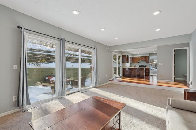 1276 Dunberry Lane, Eagan, MN 55123