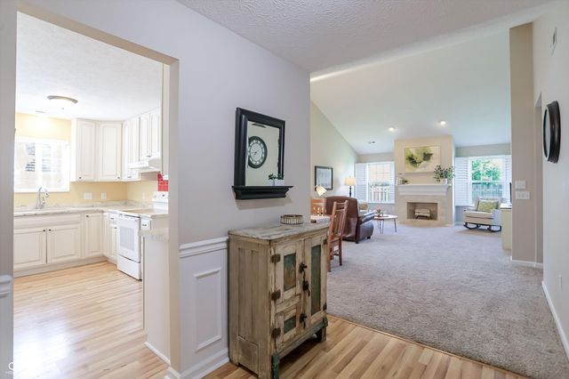 2986 Weatherstone Drive, Carmel, IN 46032