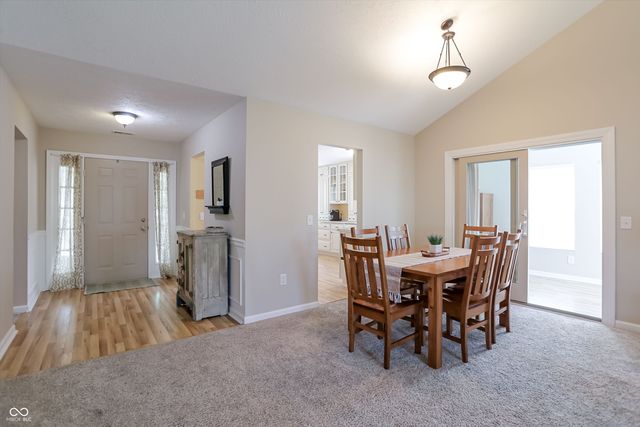 2986 Weatherstone Drive, Carmel, IN 46032