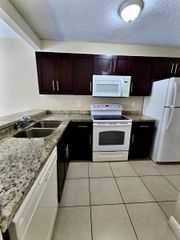 3724 NW 115th Ave 2724, Coral Springs, FL 33065