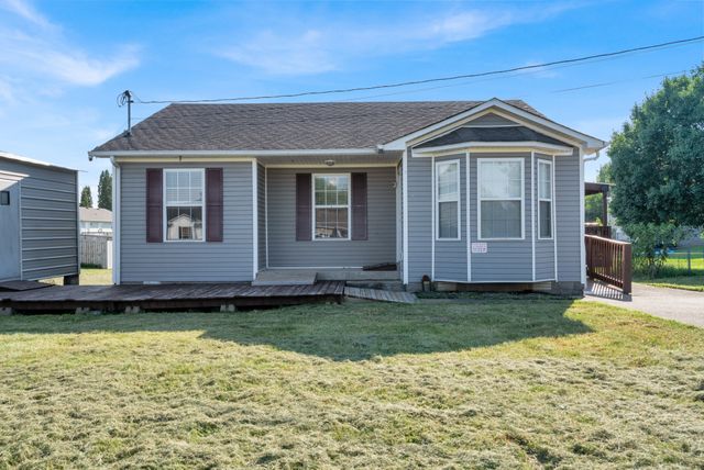 525 Potomac Dr, Oak Grove, KY 42262