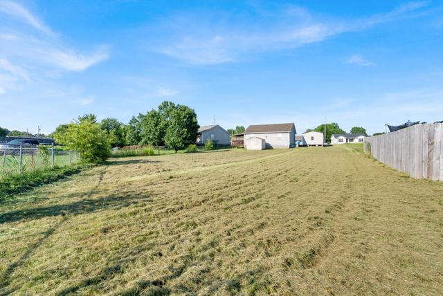 525 Potomac Dr, Oak Grove, KY 42262