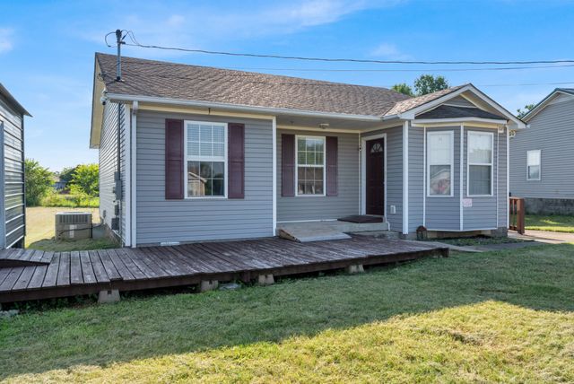 525 Potomac Dr, Oak Grove, KY 42262