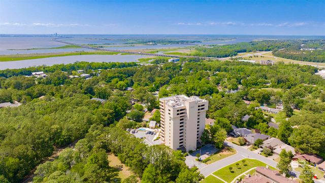 100 Tower Drive 703, Daphne, AL 36526