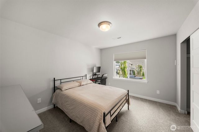 1422 89th Avenue SE, Olympia, WA 98501