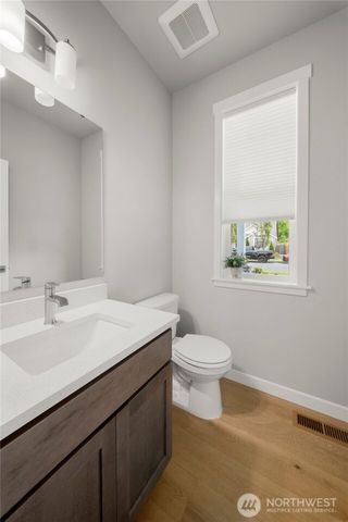 1422 89th Avenue SE, Olympia, WA 98501