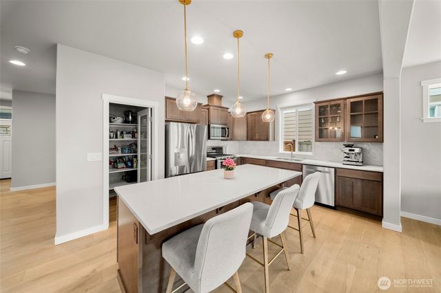 1422 89th Avenue SE, Olympia, WA 98501