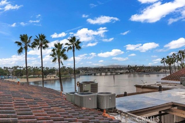 6314 Marina Pacifica, Long Beach, CA 90803