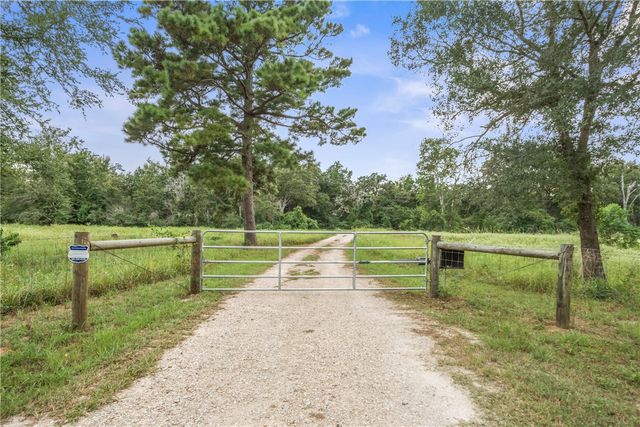 27201 Double Culvert Road, Hempstead, TX 77445