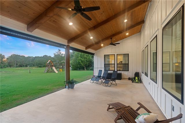27201 Double Culvert Road, Hempstead, TX 77445