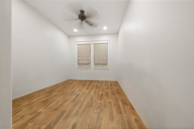 27201 Double Culvert Road, Hempstead, TX 77445