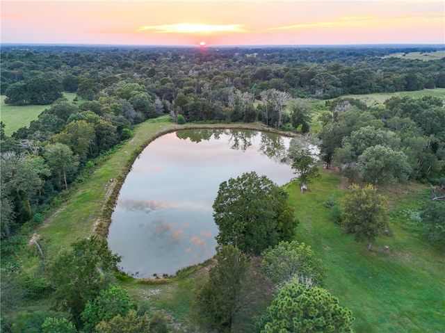 27201 Double Culvert Road, Hempstead, TX 77445