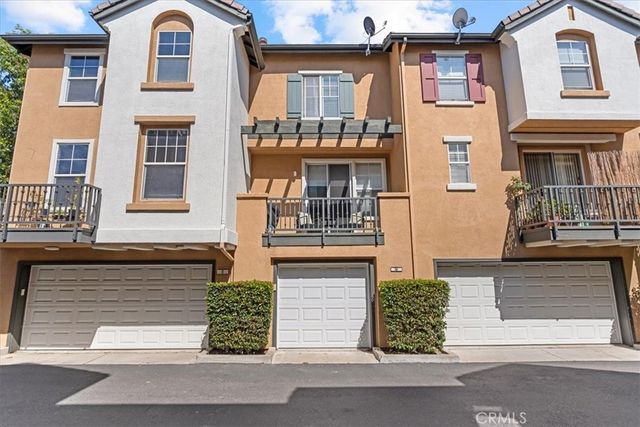 4 Harvest Point, Aliso Viejo, CA 92656
