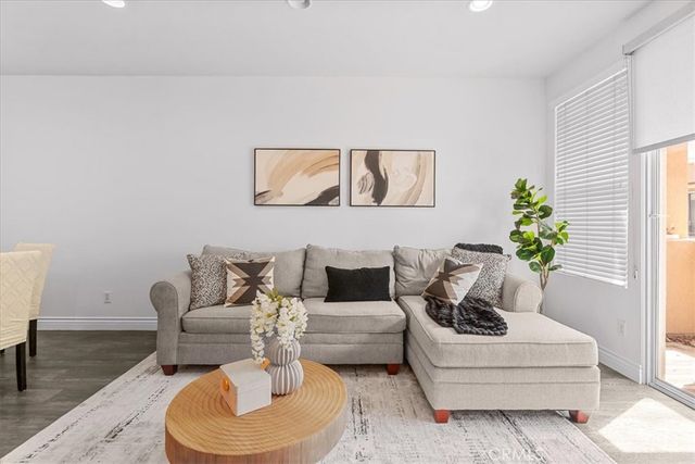 4 Harvest Point, Aliso Viejo, CA 92656