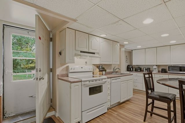 20 Judy Terrace, West Warwick, RI 02893