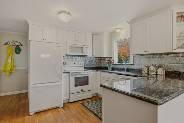 20 Judy Terrace, West Warwick, RI 02893