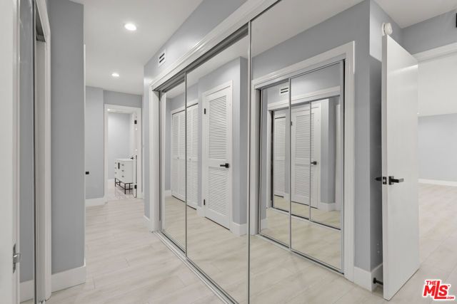441 N Oakhurst Drive 206, Beverly Hills, CA 90210
